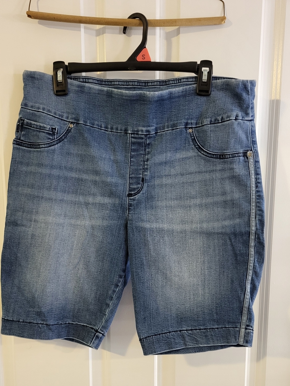 Lee Sculpting Bermuda Shorts Mid Rise